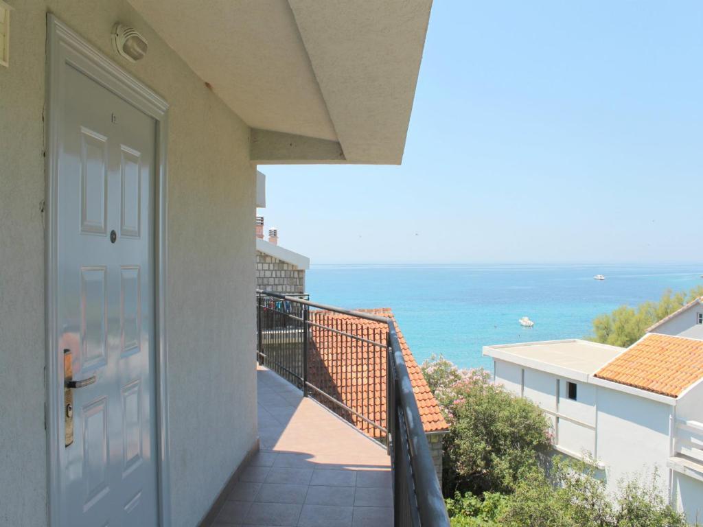 Apartments Galija Petrovac Ngoại thất bức ảnh