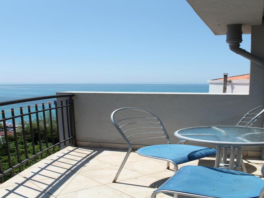 Apartments Galija Petrovac Phòng bức ảnh