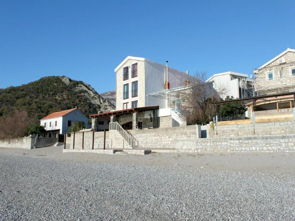 Apartments Galija Petrovac Ngoại thất bức ảnh